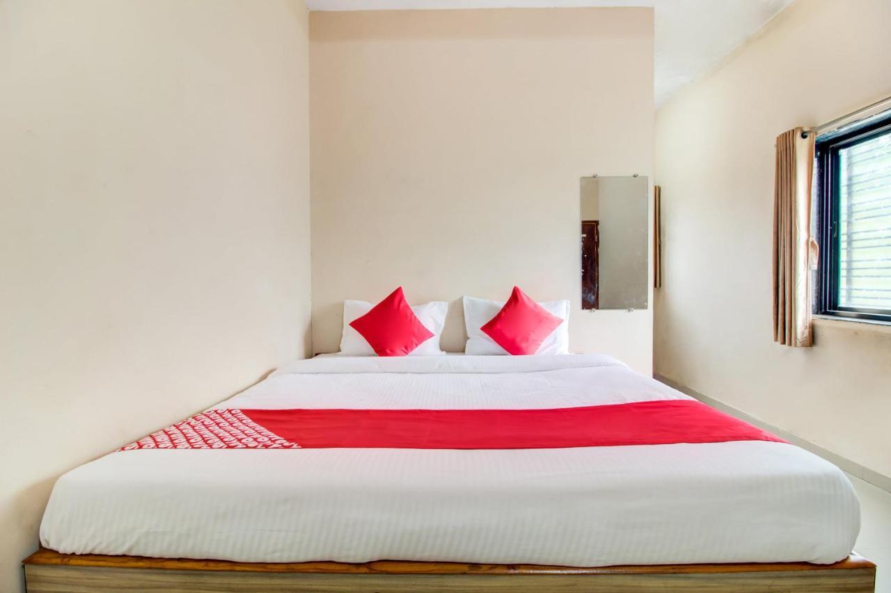 Oyo 48915 Chaitanya Green Park Hotel Vani Zewnętrze zdjęcie
